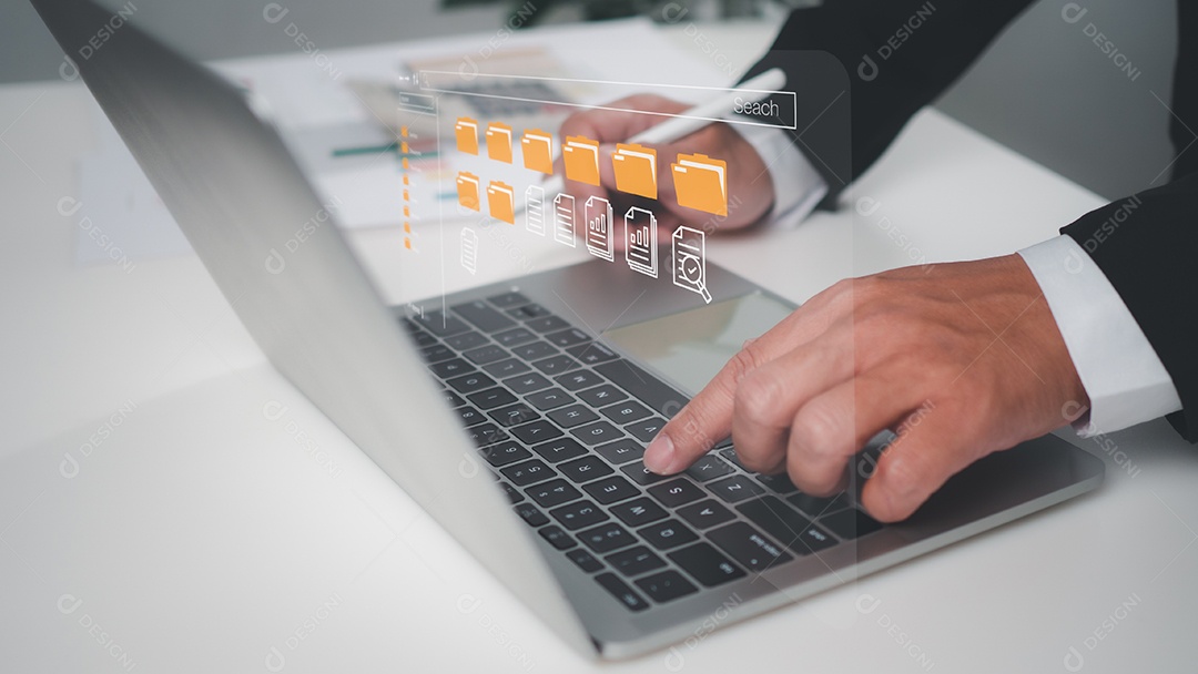 Sistema de gerenciamento de documentos de pasta DMS Pasta de arquivo aberta com documentos em branco voadores com computador.