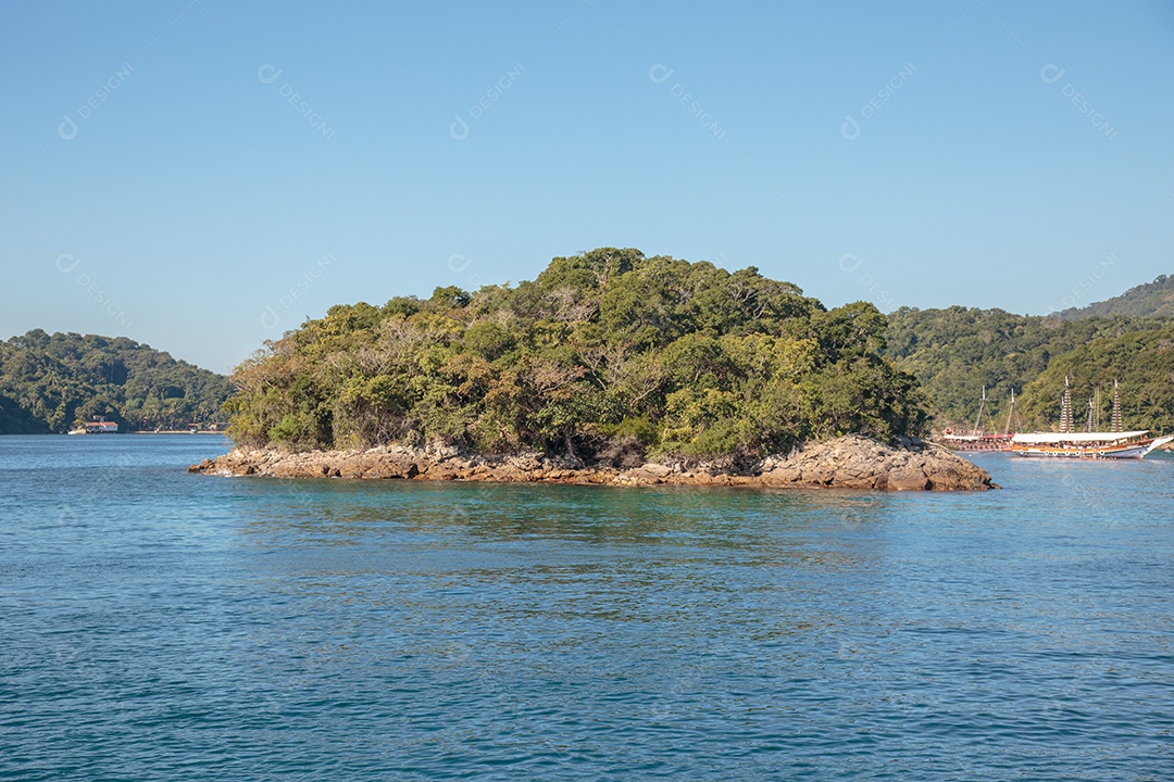 Vista da grande ilha de Angra dos Reis
