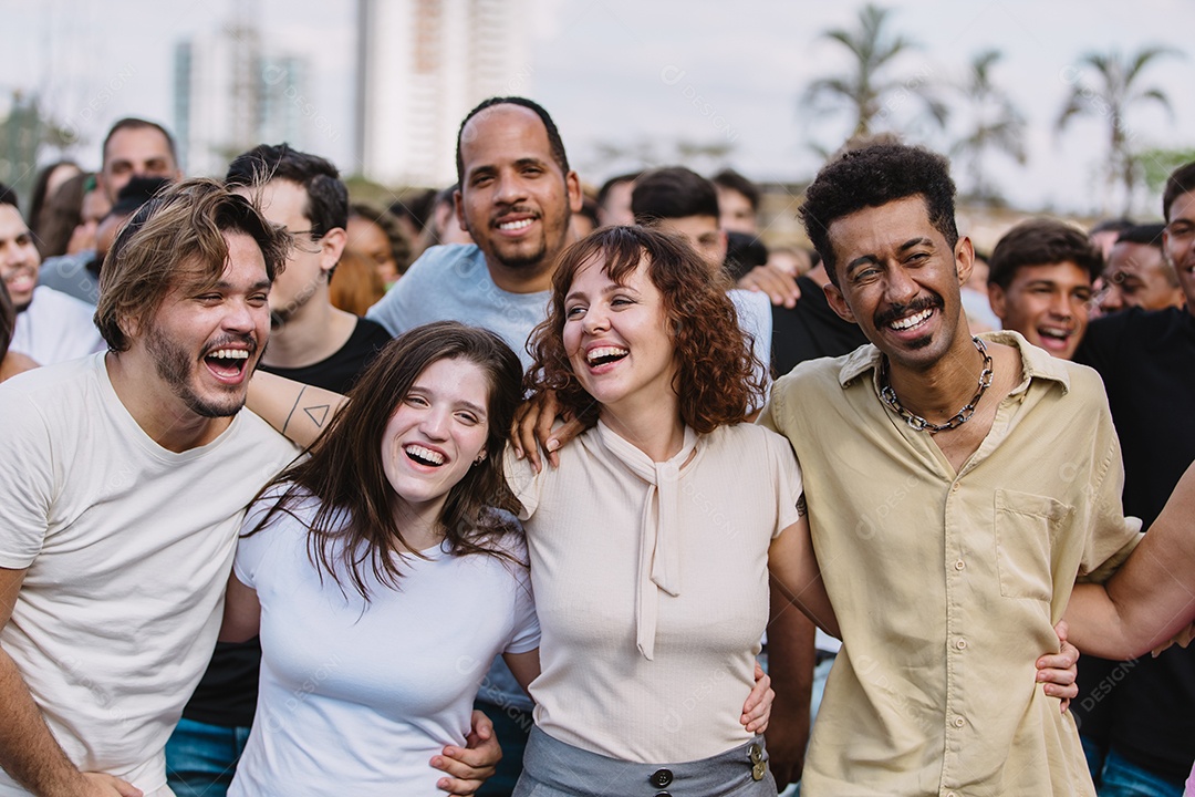 Grupo de pessoas em manifestação