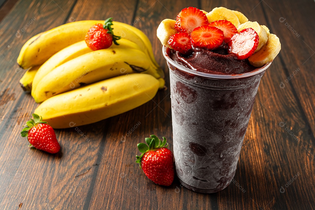 Delicioso copo de açái