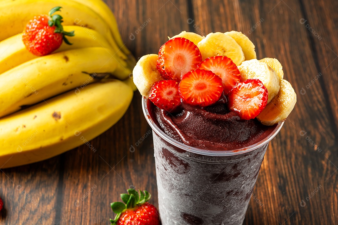 Delicioso copo de açái