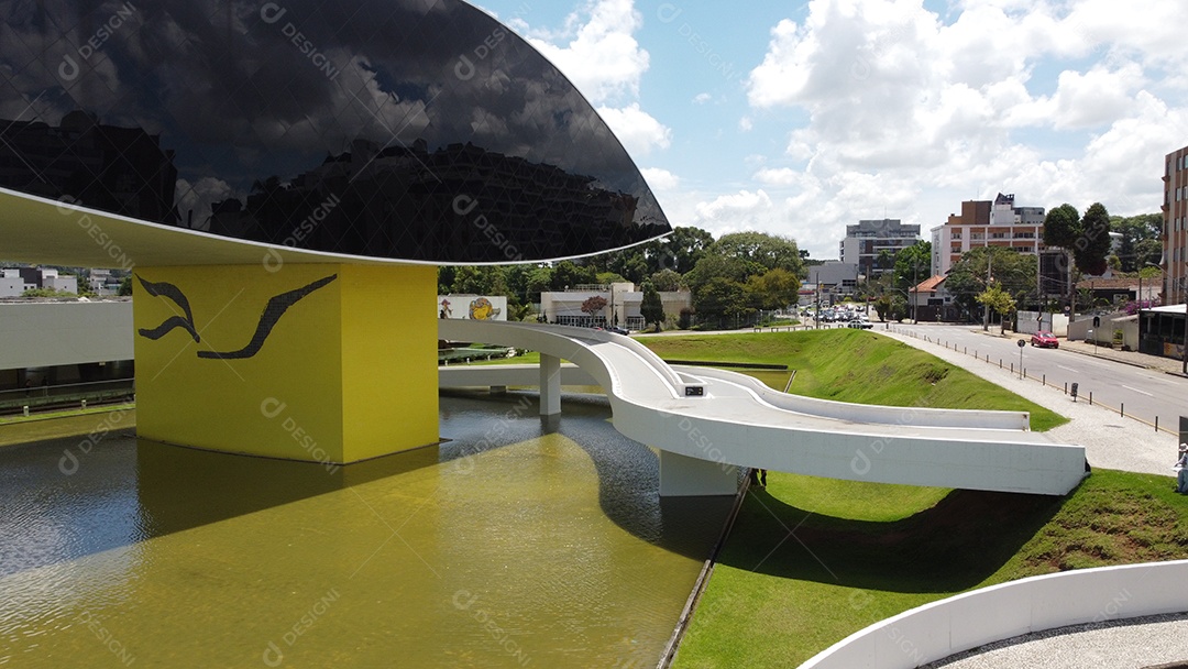 Lindo local lugar turístico grande edifício