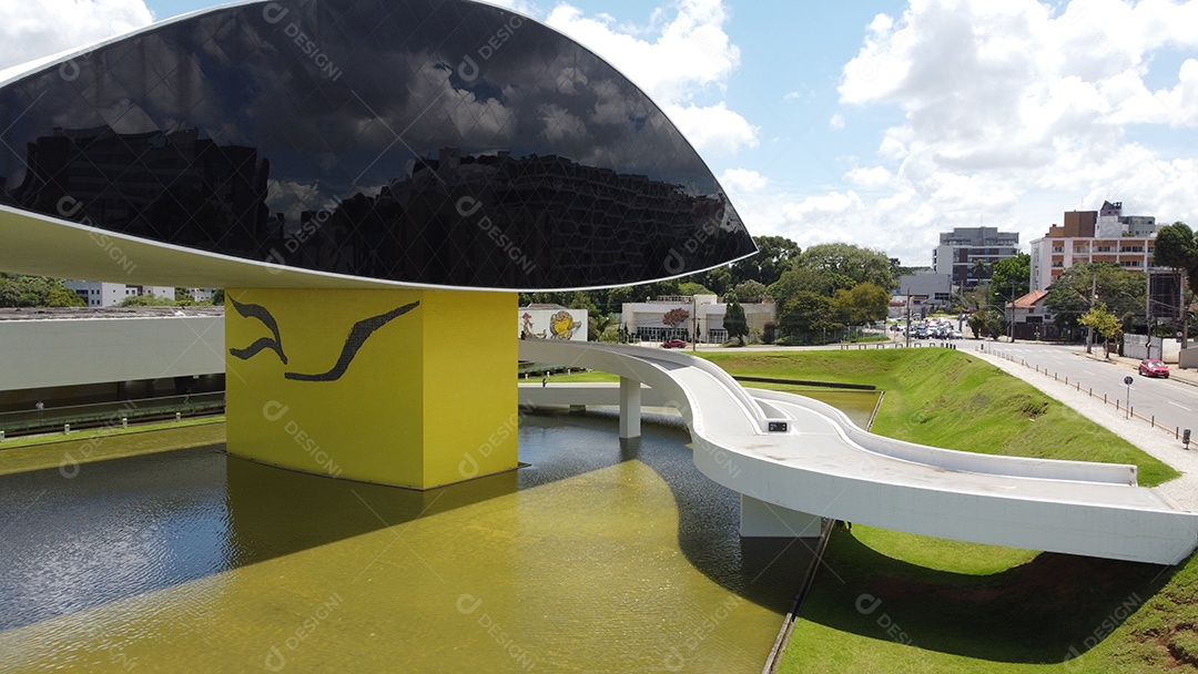 Lindo local lugar turístico grande edifício