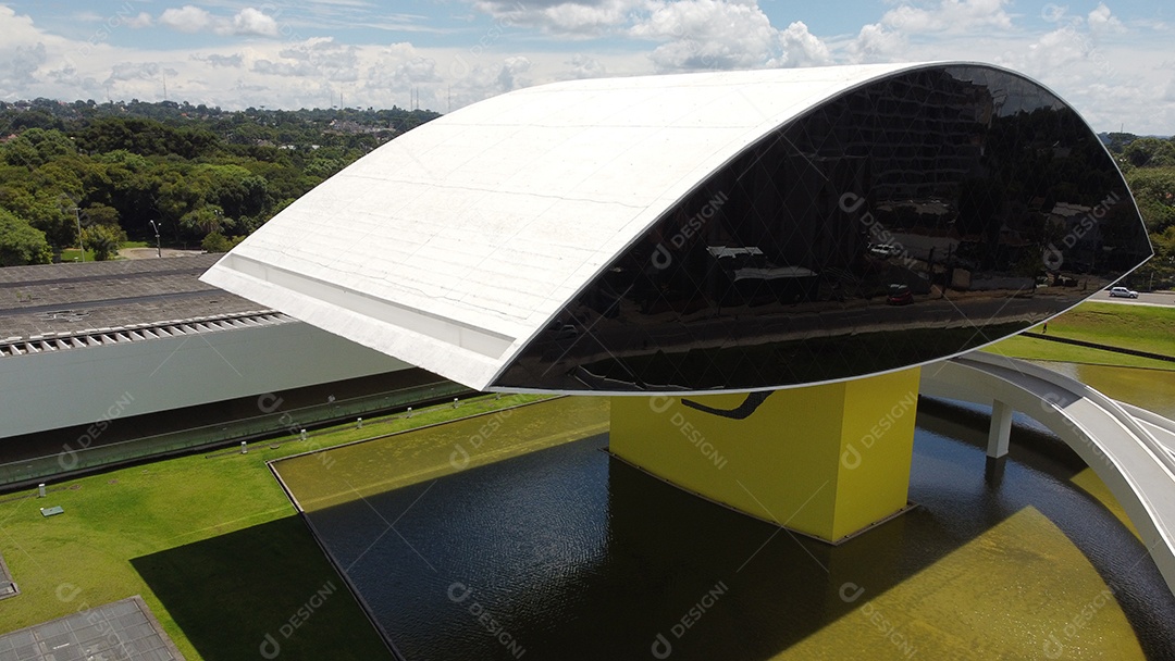 Lindo local lugar turístico grande edifício