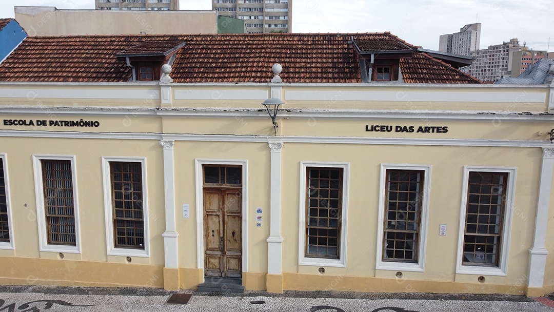 Lindo local lugar turístico grande edifício