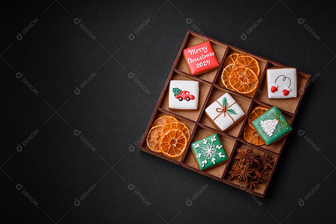 Lindos biscoitos de gengibre decorados para o natal