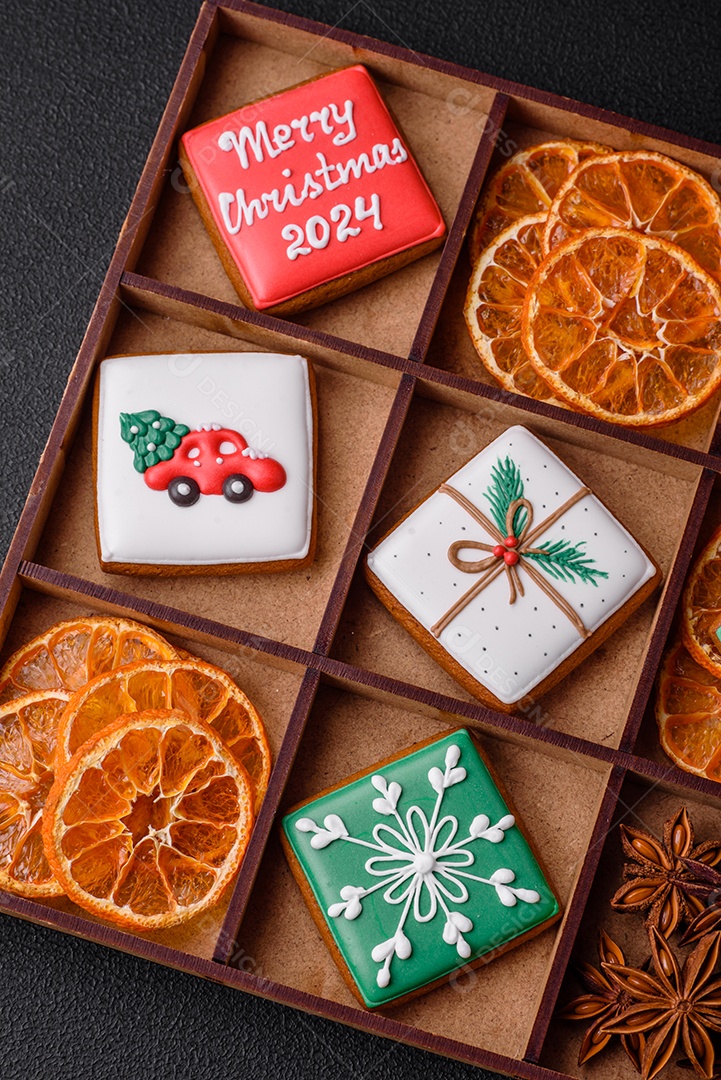 Lindos biscoitos de gengibre decorados para o natal