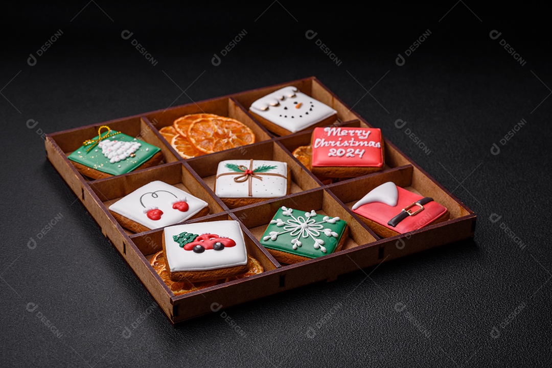 Lindos biscoitos de gengibre decorados para o natal