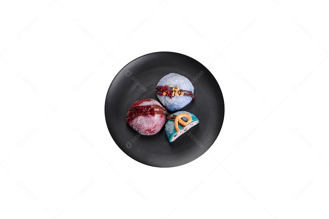 Delicioso biscoitos recheado sobre prato