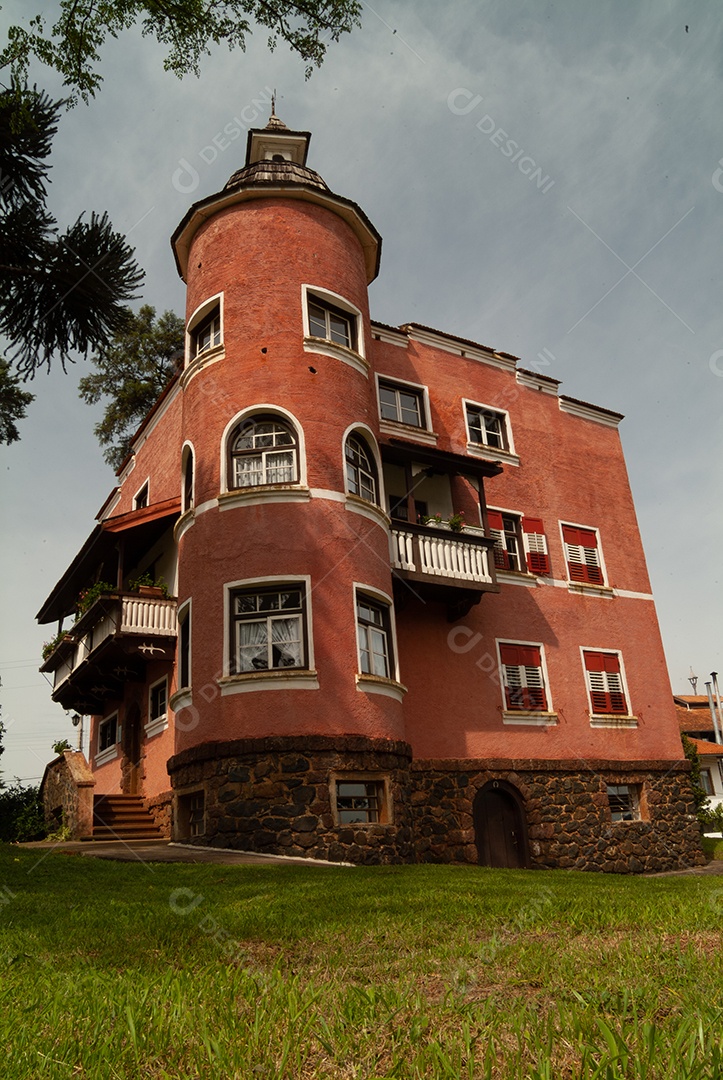 Fachada de uma casa antiga