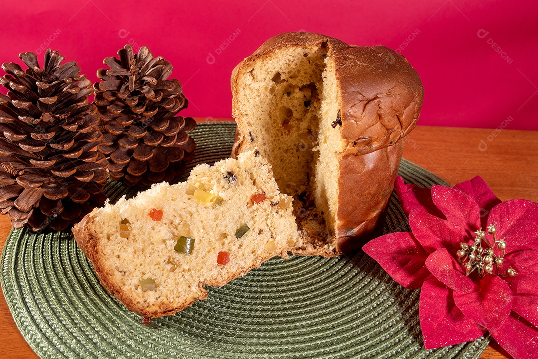 Panetone com frutas cristalizada
