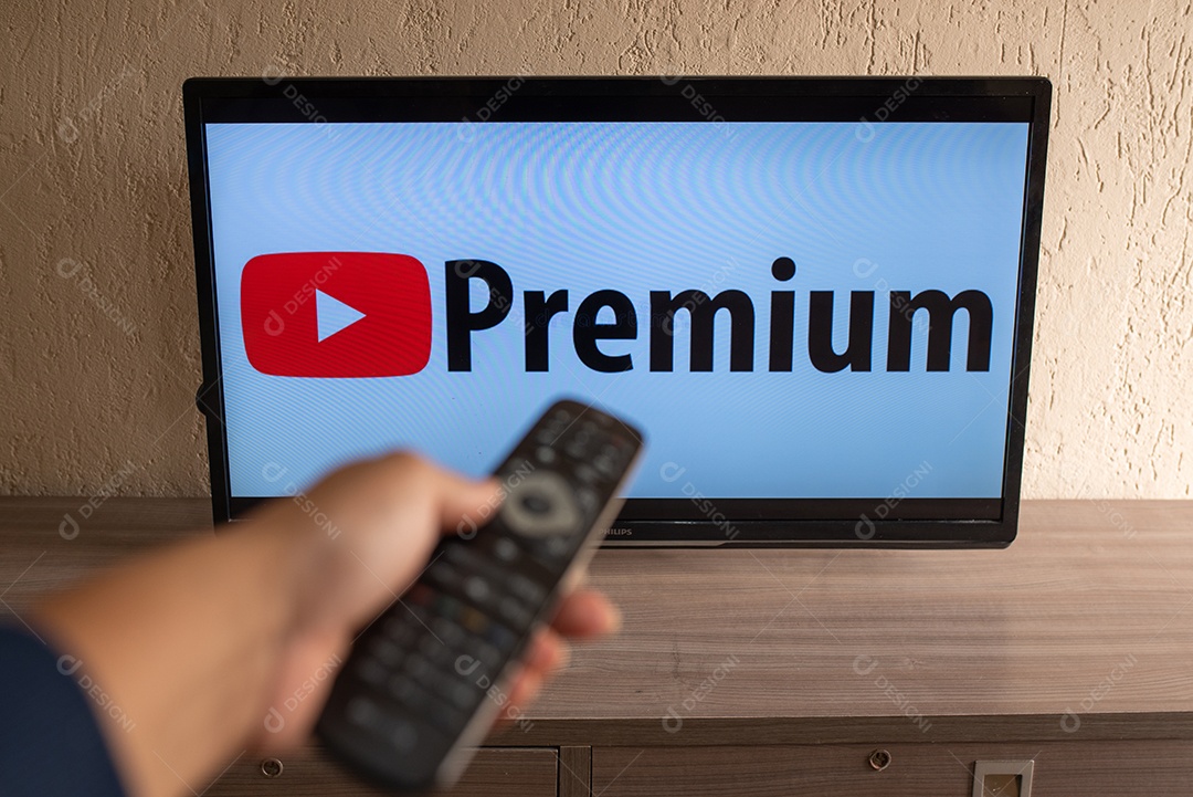Tela exibindo o logotipo do youtube premium