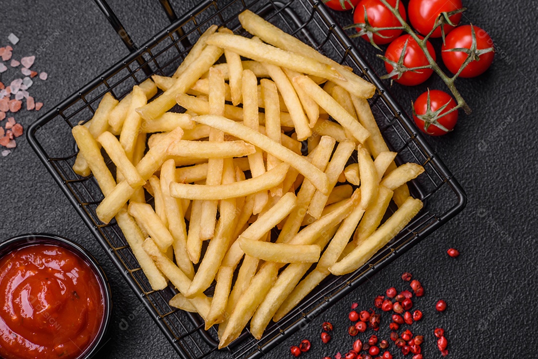 Frescas e deliciosas batatas fritas crocantes