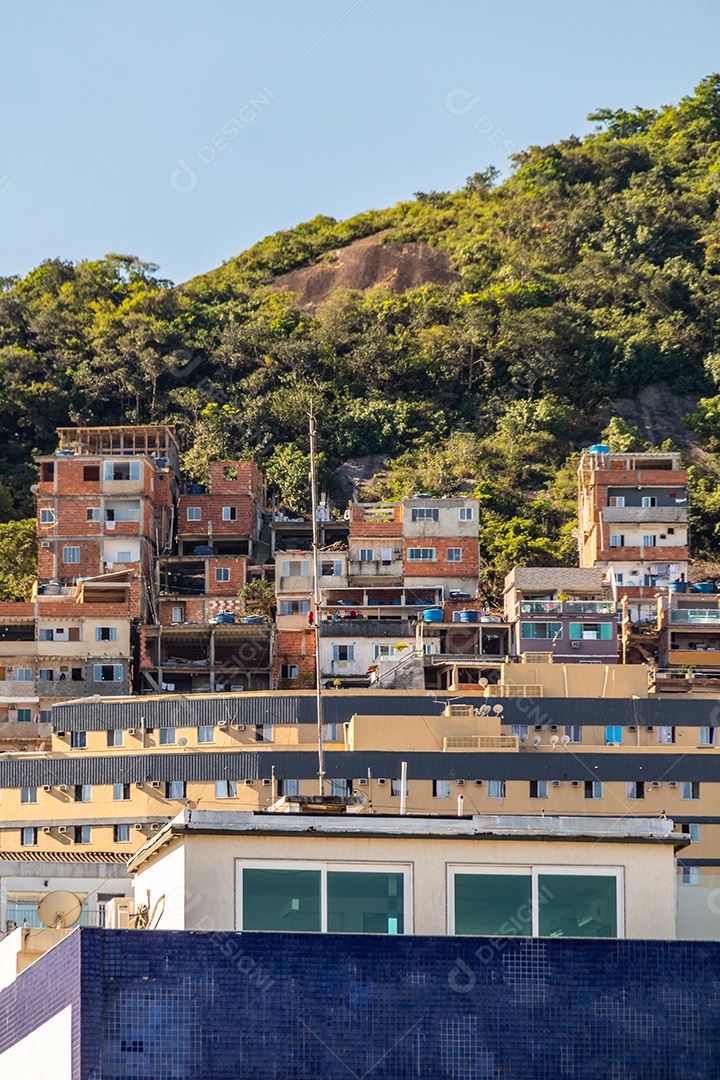 Casas no Morro do Cantagalo no Rio de Janeiro