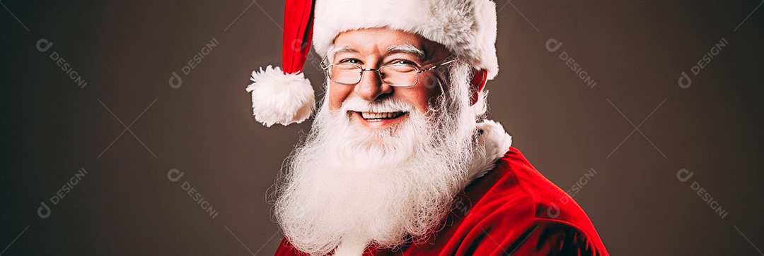 Foto editorial do banner Papai Noel realmente sorridente