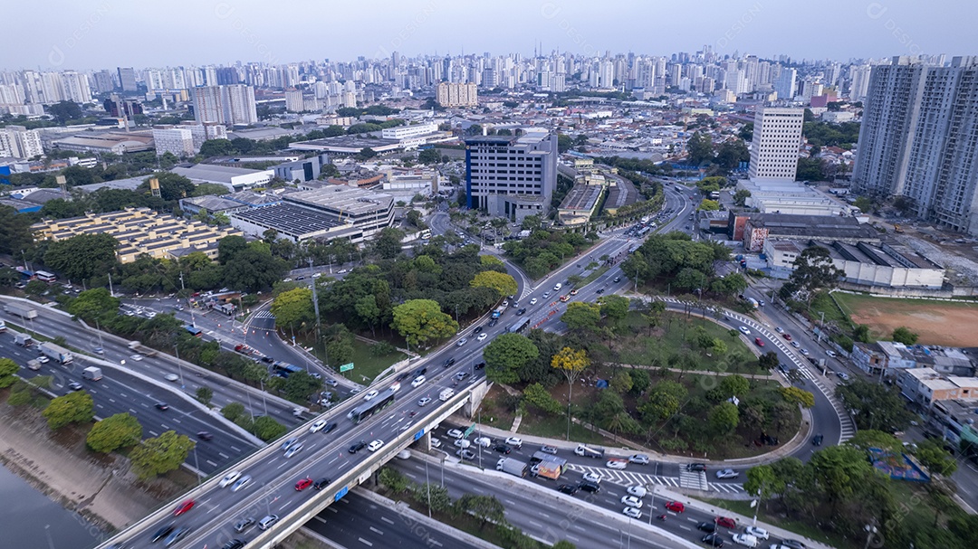 Vista aérea da Marginal Tietê na Freguesia Do O. Em São Paulo, SP.