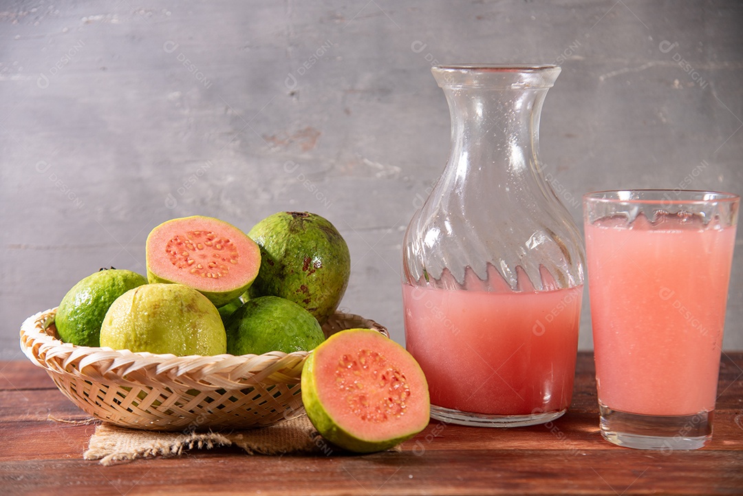 Suco de goiaba fresco