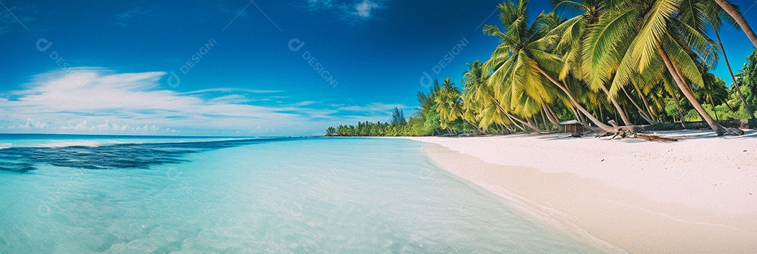 Praia tropical e palmeiras, Maldivas, Oceano Índico, ao pôr do sol
