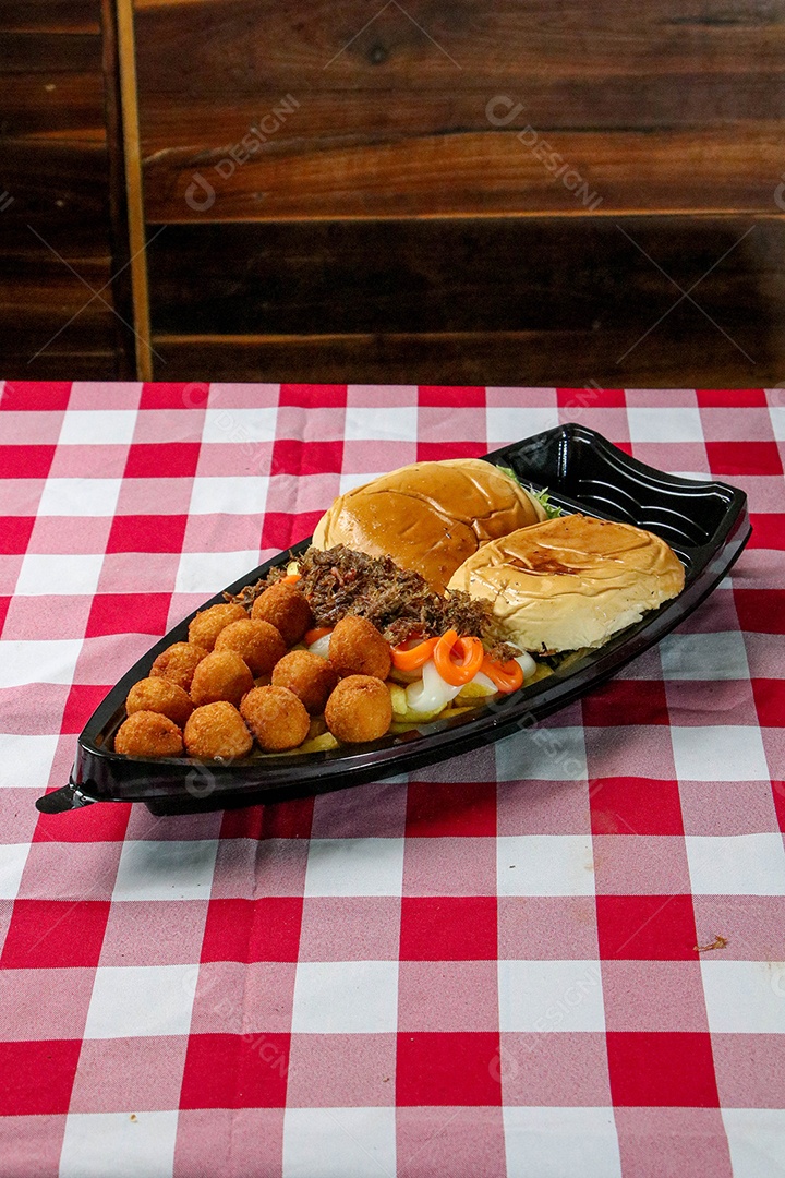 Deliciosa barca de lanche