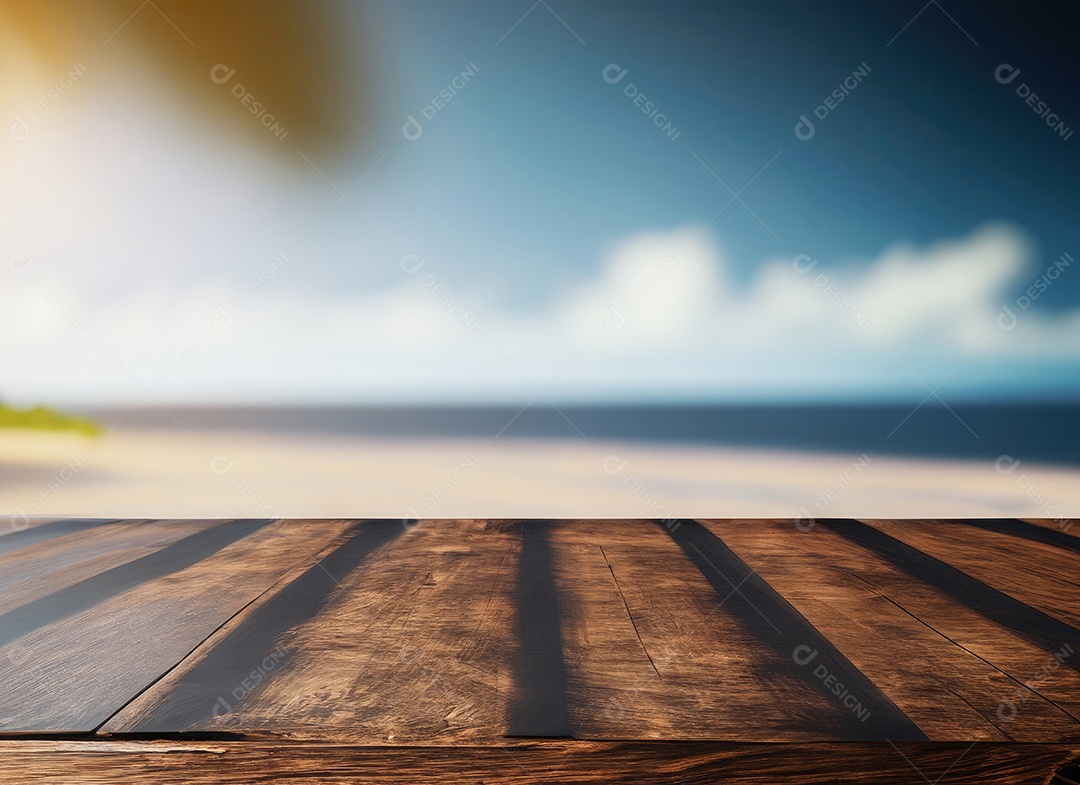 A mesa de madeira escura no café com fundo desfocado