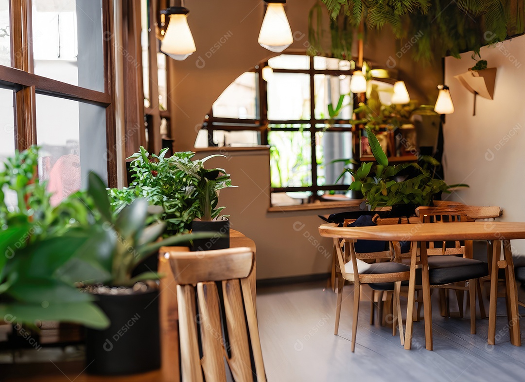 Interior interior aconchegante café de madeira retrô de luxo