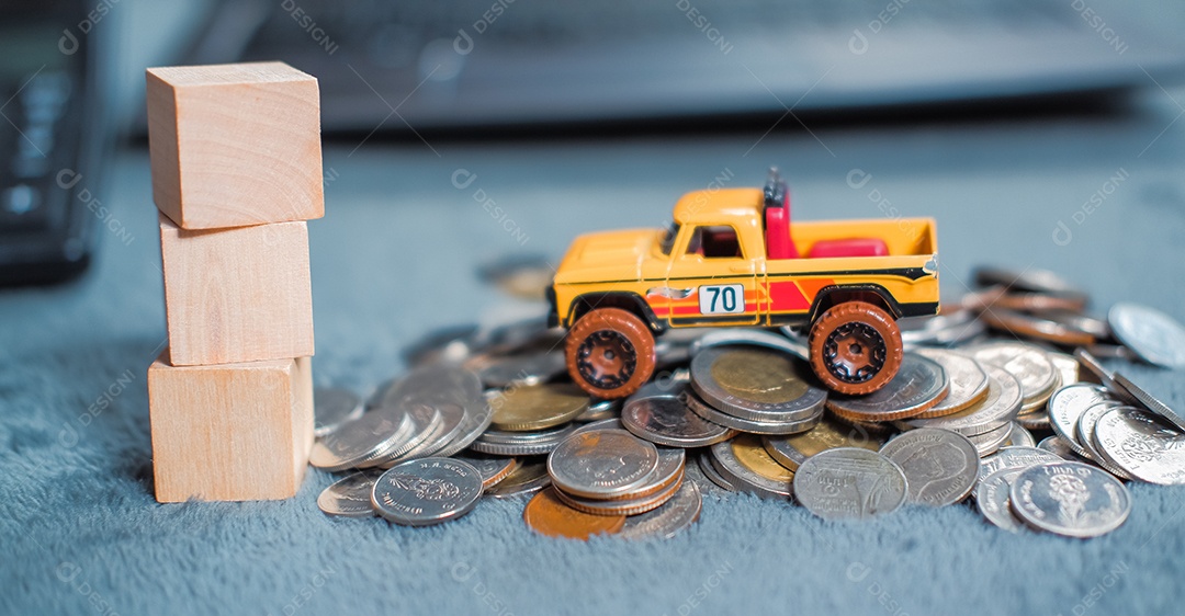 Dados de madeira moedas carrinho de briquedo