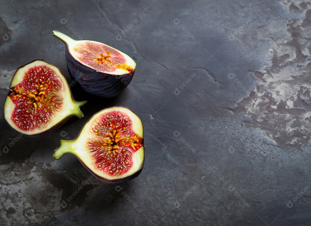 Alguns figos em um cimento velho