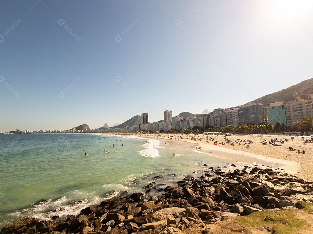 Vista da praia do Leme e Copacabana no Rio de Janeiro Brasil.