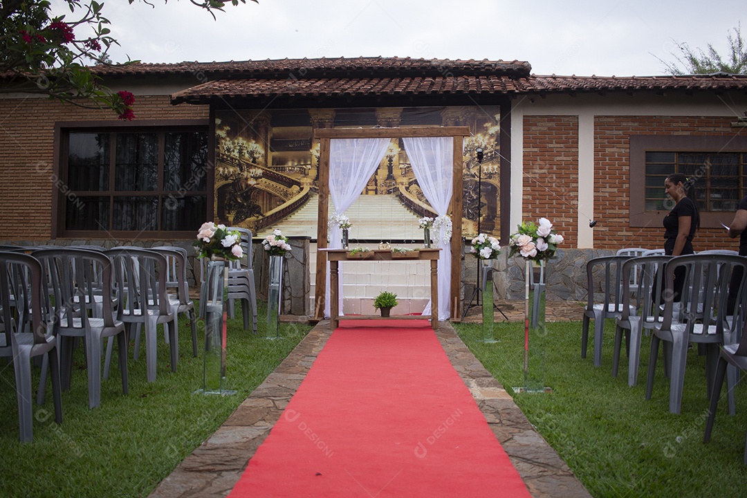 Linda decoração de casamento sobre fundo desfocado