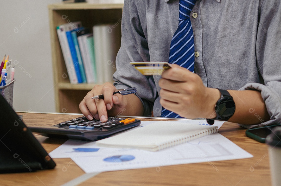 gerenciamento financeiro e aplicativos bancários on-line, sites ou marketing, comércio eletrônico de compras