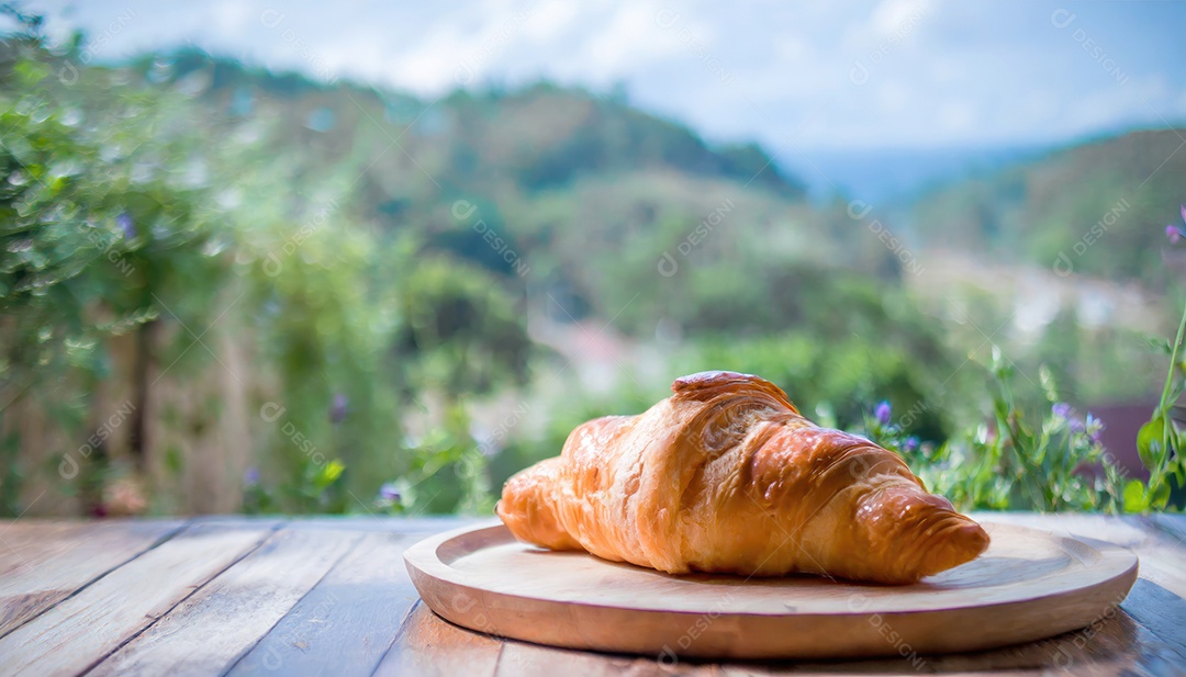 Um delicioso Croissant, artesão, rústico