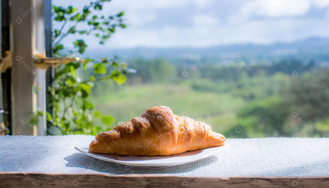 Um delicioso Croissant, artesão, rústico