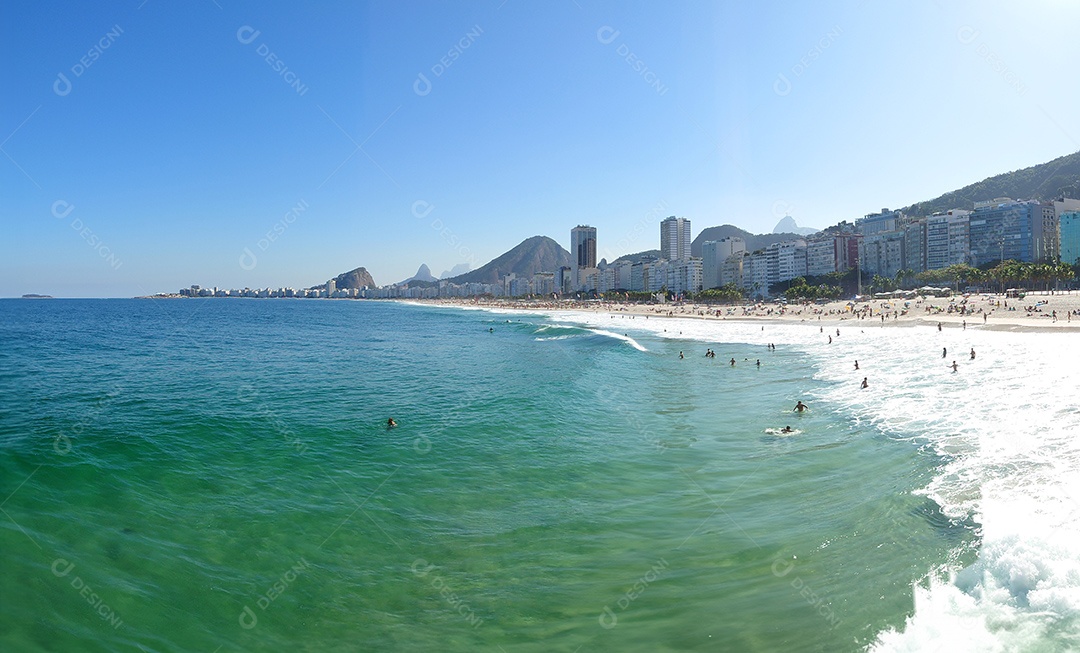 Vista panorâmica da praia de Copacabana e Leme no Rio de Janeiro Brasil.