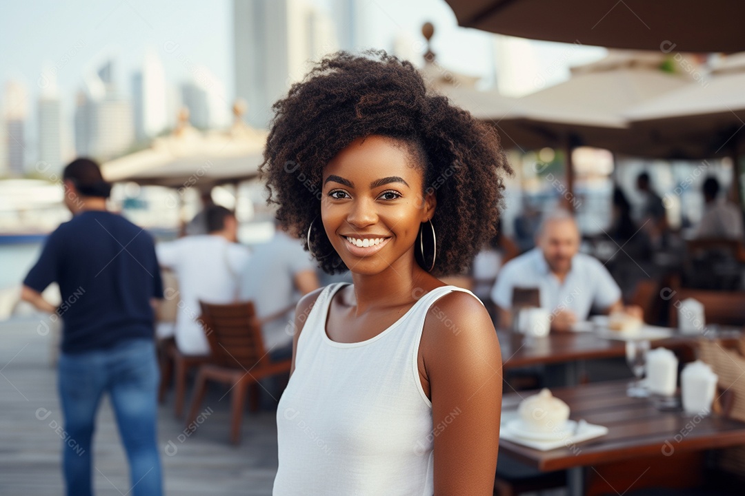 Mulher negra turística de Dubai