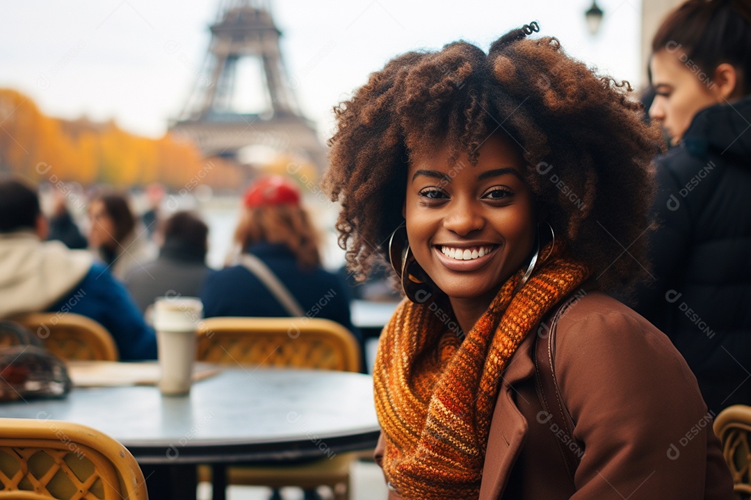 Mulher negra turística de Paris