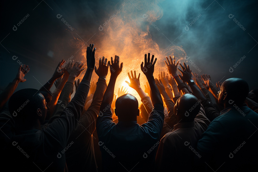 Trabalhando juntos o conceito de trabalho em equipe com as mãos unidas