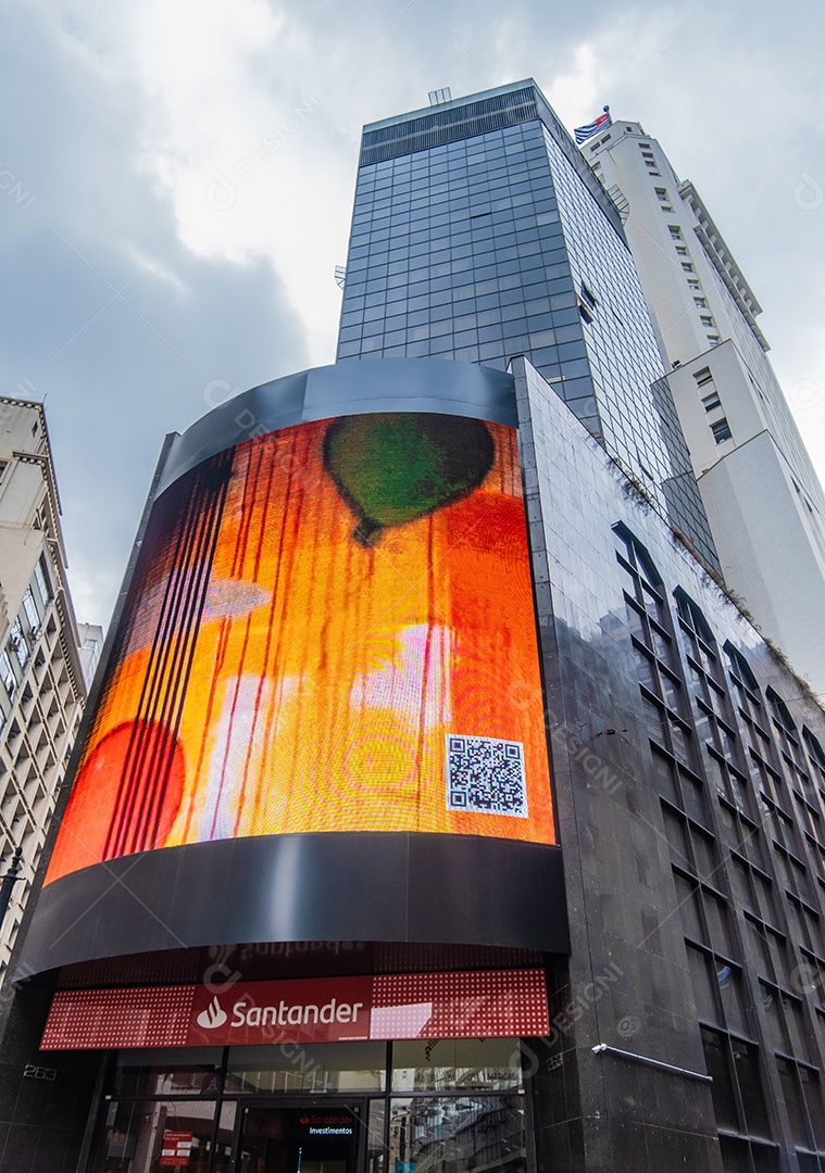 Vista das ruas do centro de São Paulo Praça Antônio Prado