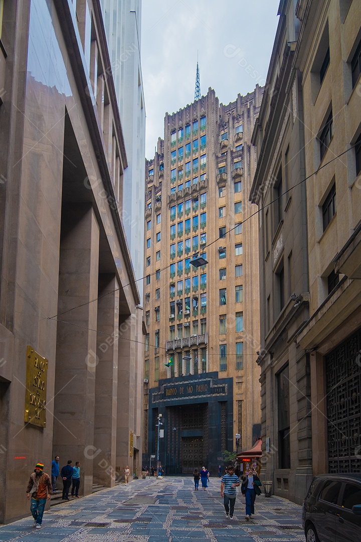 Vista das ruas do centro de São Paulo Praça Antônio Prado