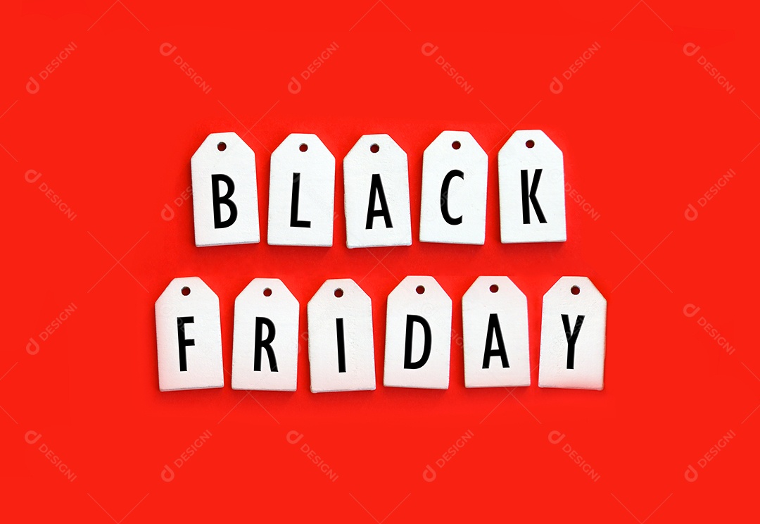 Etiqueta de madeira escrito black friday