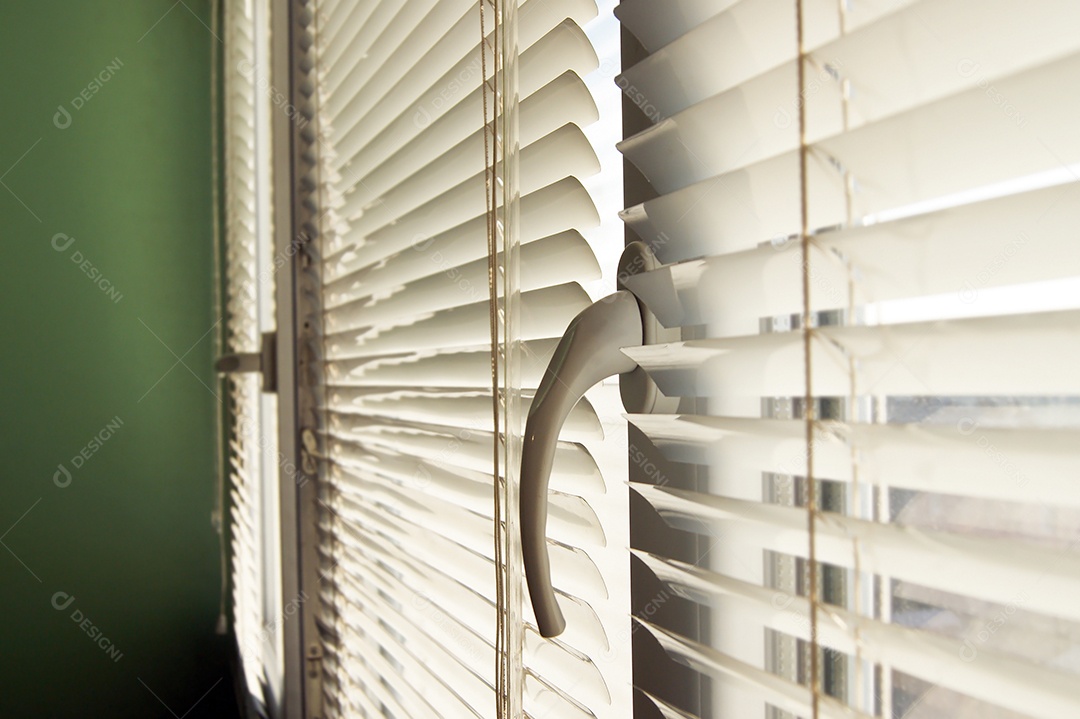 Persianas modernas de ferro para escritório