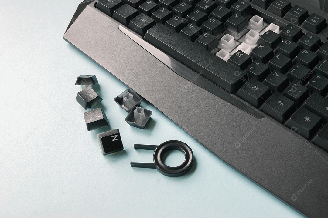 Teclas tiradas para fazer trocas e limpeza