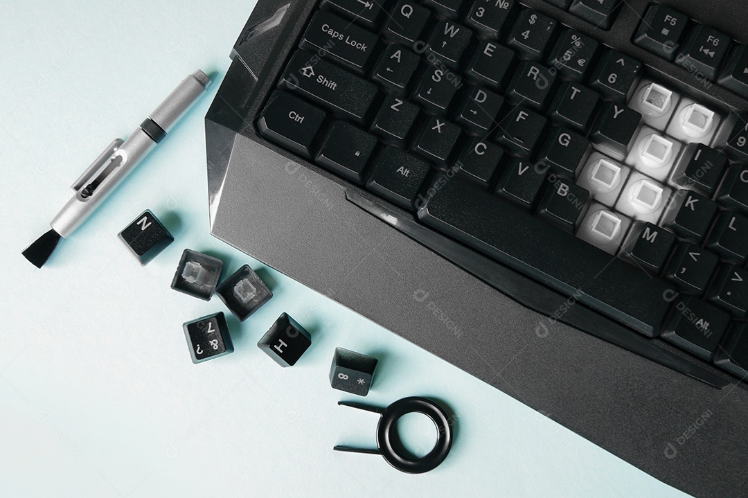 Teclas tiradas para fazer trocas e limpeza