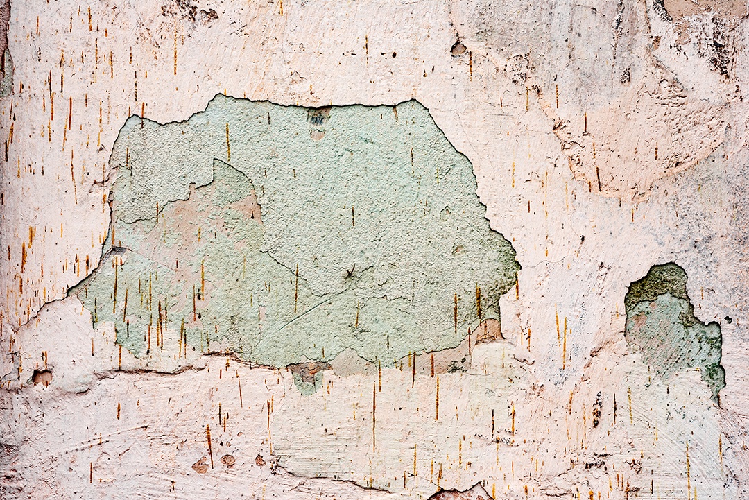 Textura, tijolo, parede, pode ser usado como fundo. Textura de tijolo com arranhões e rachaduras