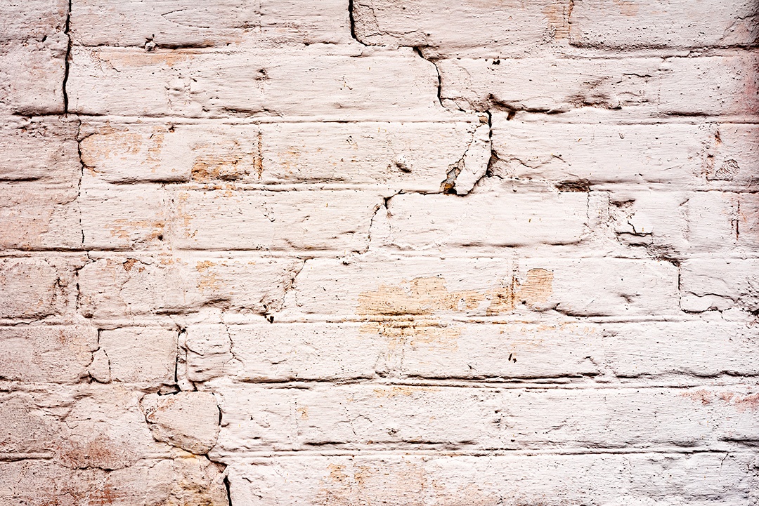 Textura, tijolo, parede, pode ser usado como fundo. Textura de tijolo com arranhões e rachaduras