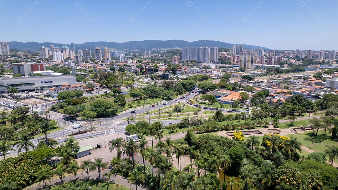 Linda vista de uma cidade.