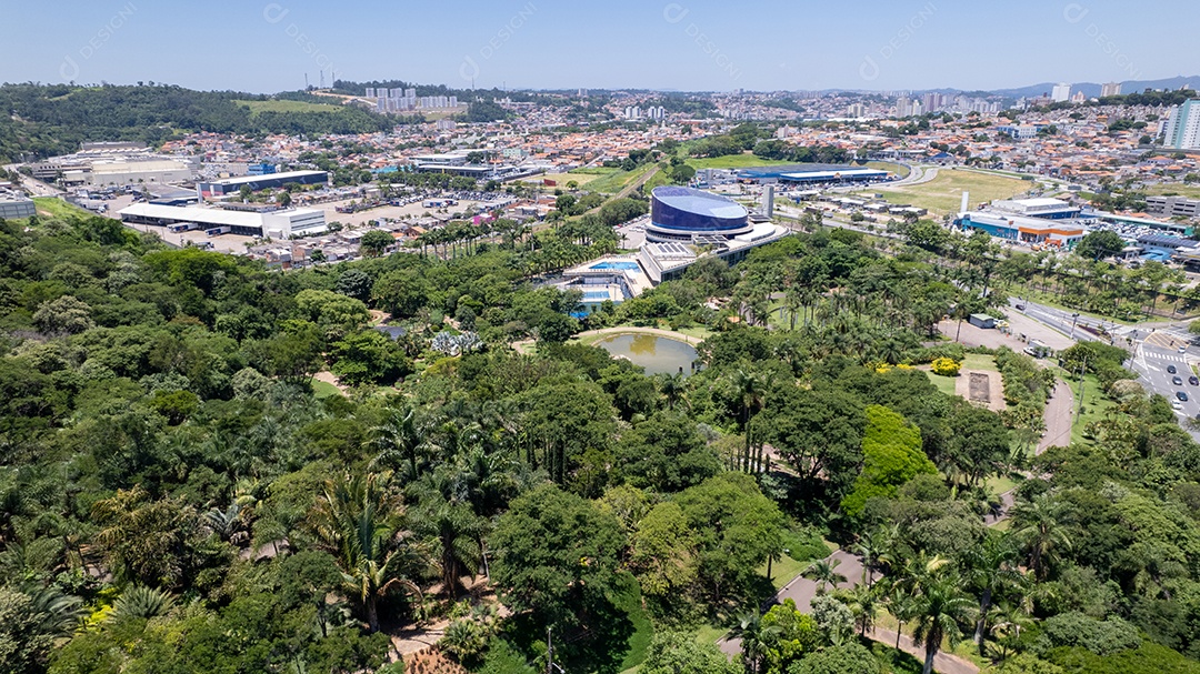 Vista de um drone da cidade.