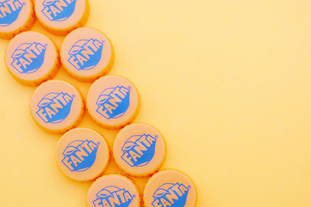 Tampa de garrafa pet de fanta