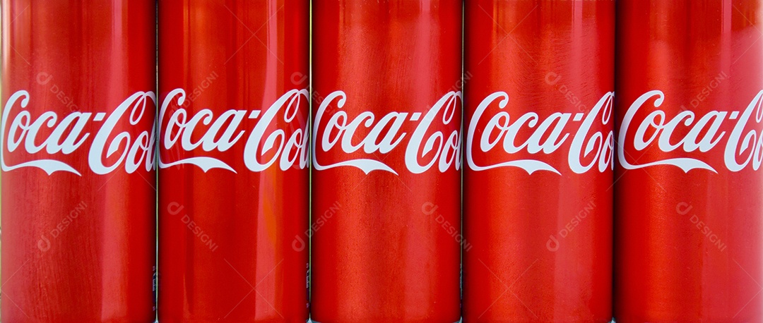 Embalagem da lata de coca-cola