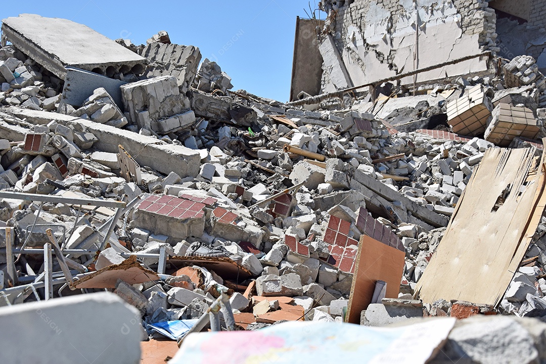 Destruição causada por guerra conflito entre países