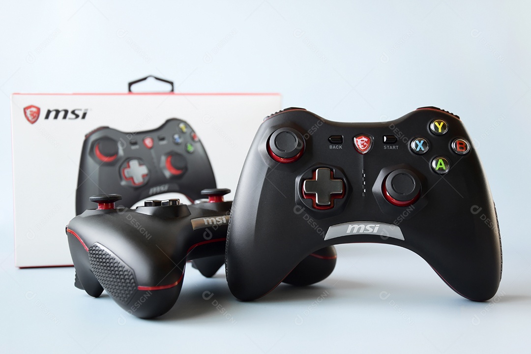 Controle de videogame novos